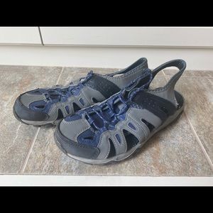 Men’s Size 9 Ozark Trail sport sandal/water shoes